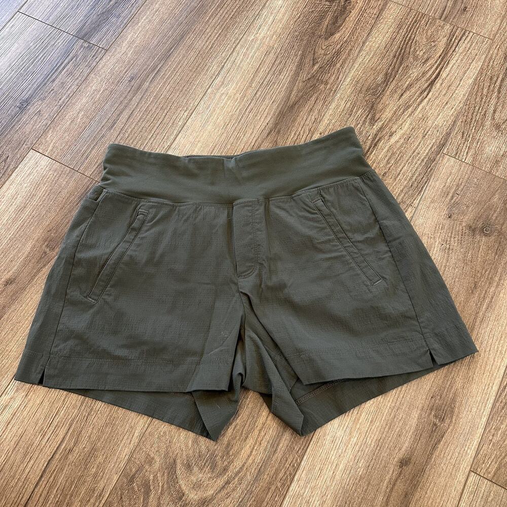 Athleta Trekkie North Mountain Green Athletic Shorts Size 4